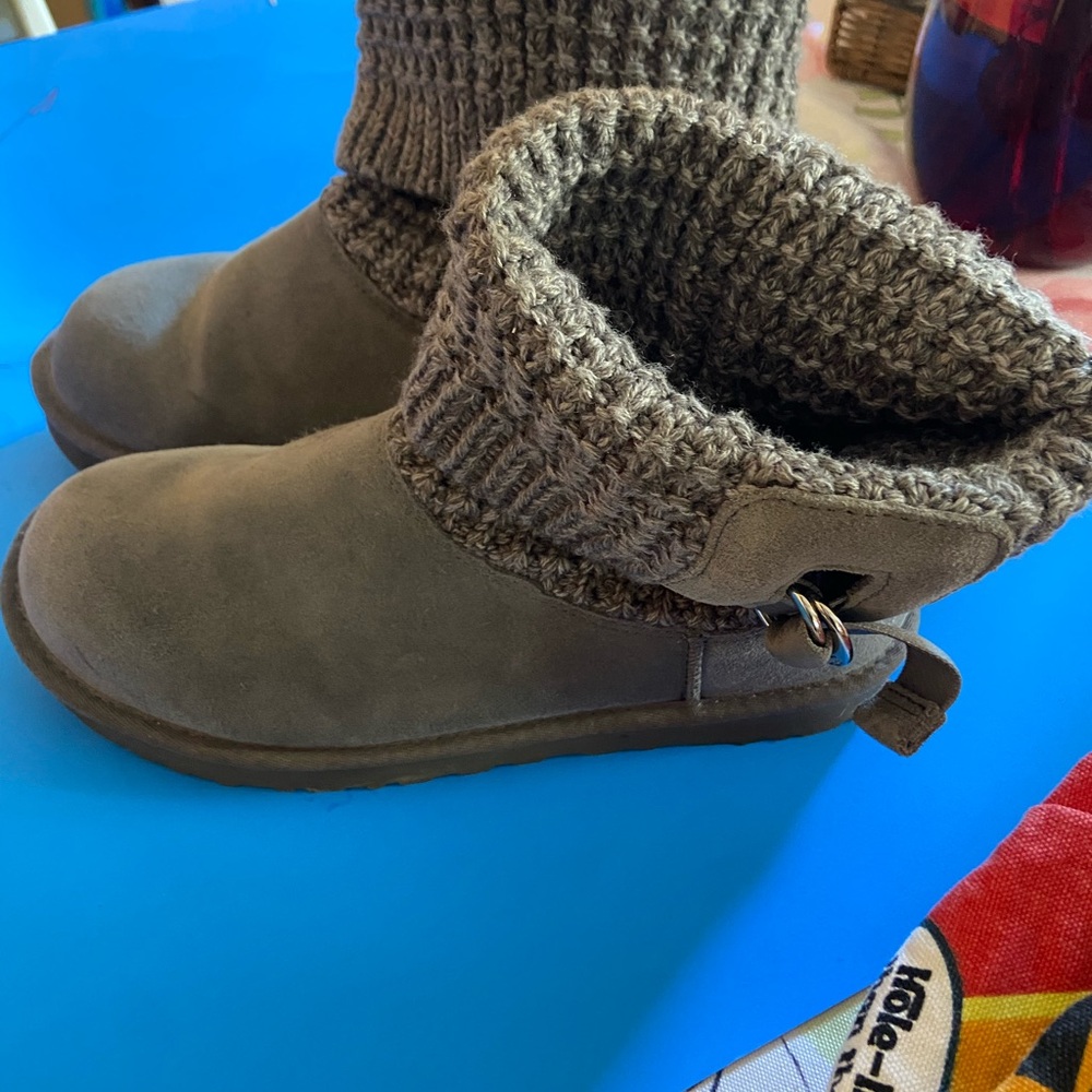 UGG Kids Boots with Knit Cuff - Gray